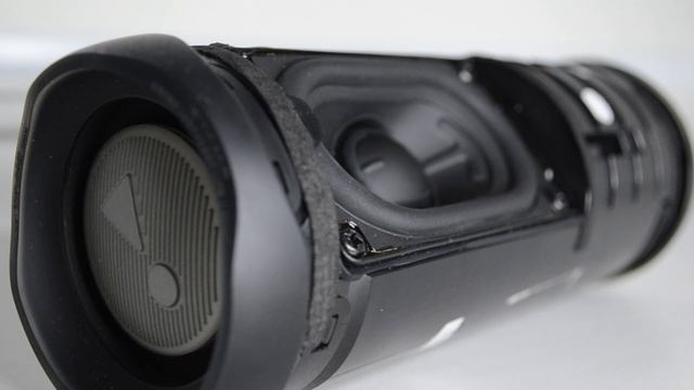 Колонка JBL FLIP 5 LFM 60% Bass Test РЕАКЦИЯ НА ПЕСНИ СКАЗКА смотреть онлайн