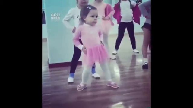 Талант рвётся наружу 😆 смотреть онлайн