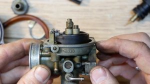 КАК СНЯТЬ И ПОЧИСТИТЬ КАРБЮРАТОР ХОНДА ДИО \ТАКТ