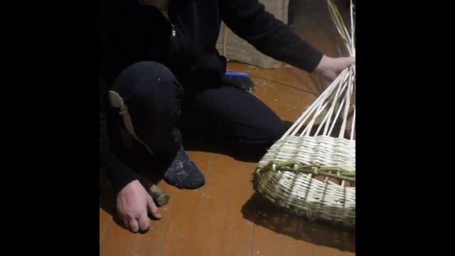 как плести самую простую корзину из ивовых прутов смотреть онлайн
