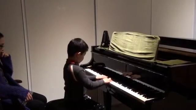 4yr old Leonardo Hawco plays piano Flamenco Dancer смотреть онлайн