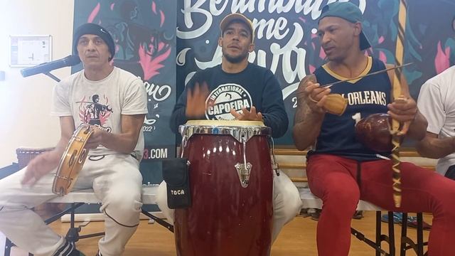 Besouro cordão de ouro - Mestre Olho de Gato | Berimbau me Leva 2022 смотреть онлайн