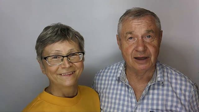 Мои родители продают дом, налетай! смотреть онлайн