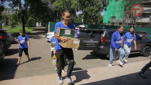 Общее построение добровольцев, военных, спасателей прошло в центре Уссурийска смотреть онлайн