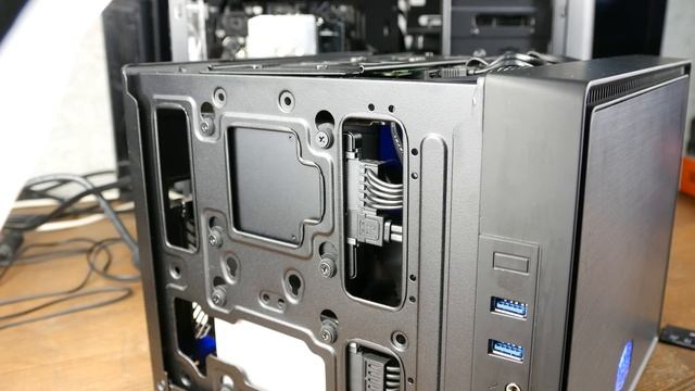 Нафига я это купил? AMD RX560 4Gb от Gigabyte! смотреть онлайн