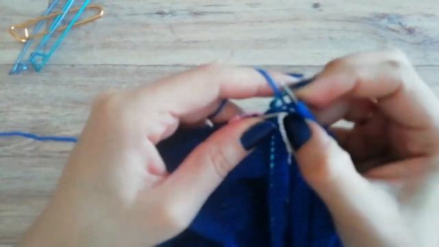 Укороченный джемпер спицами/ джемпер спицами для девочки 4-5 лет/ регланом сверху. смотреть онлайн