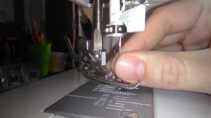Как заправить нить, швейная машинка Jaguar | Maestro 17.
