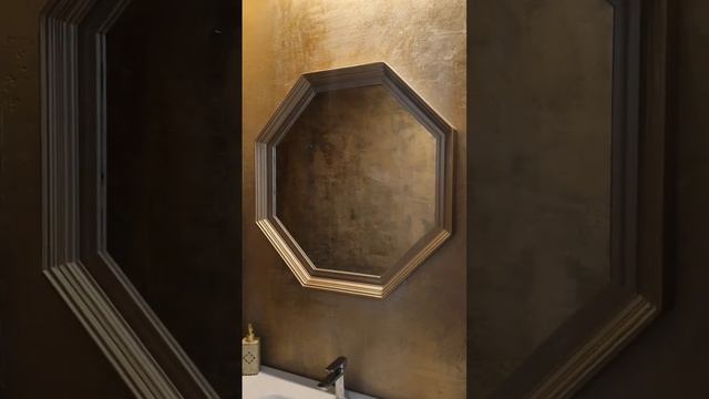 Дизайнерское зеркало в золотой раме #дизайнинтерьера #зеркала #зеркаланазаказ смотреть онлайн