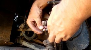 Как заменить тормозные диски и колодки на Kia Soul самостоятельно