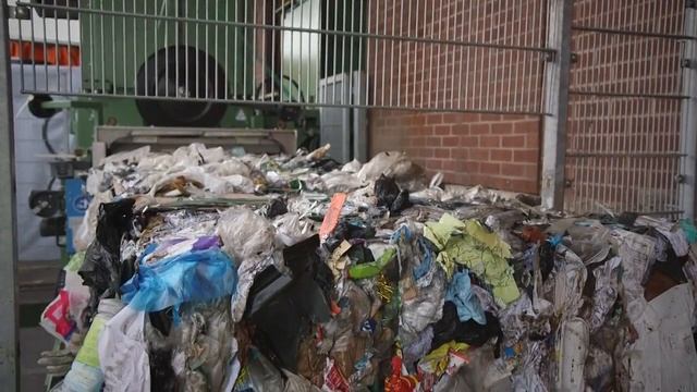 PAAL "HTR" - автоматический горизонтальный пресс для ТБО смотреть онлайн