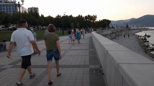 Прогулка по набережной Новороссийска. смотреть онлайн