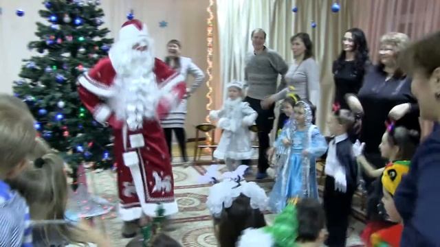 С Новым годом! детский сад смотреть онлайн