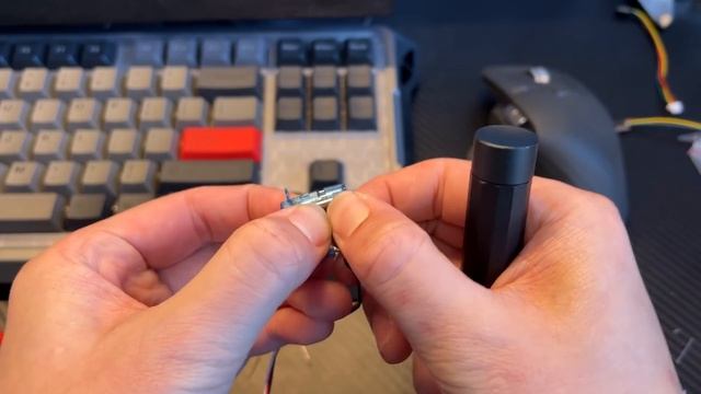 I made a cute mini desktop robot ! смотреть онлайн