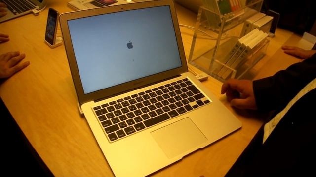 MacBook Air (13-inch, Late 2010) の起動速度