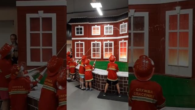 Город профессий Кидбург Зеленопарк смотреть онлайн