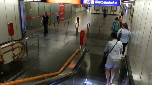 Vienna - Wien Westbahnhof S-bahn (S50), U-bahn (U3, U6) InterCity trains and Trams 2015 07 19 - 23 смотреть онлайн