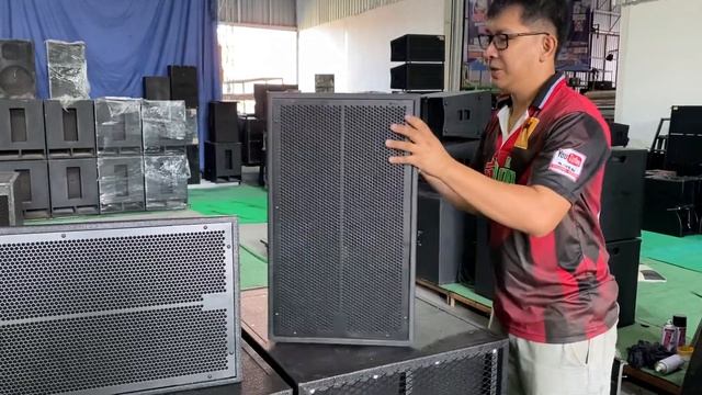 2X2ชุดตู้ลำโพง 12นิ้วกับ15นิ้ว ที่ร้านอุบลมิวสิคซาวด์เชียงกงอุบลราชธานี 0856313001 ครับผม смотреть онлайн