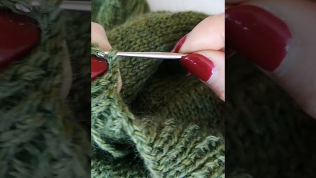 Закрытие последней петли при вязании по кругу смотреть онлайн