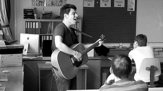 Luca Little смотреть онлайн