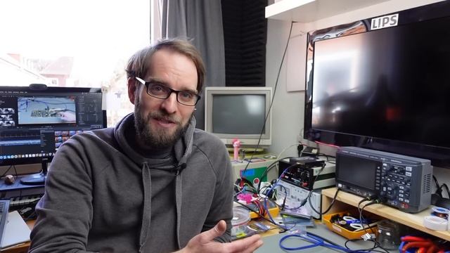 A Look at the Keysight DSOX1204G Oscilloscope смотреть онлайн