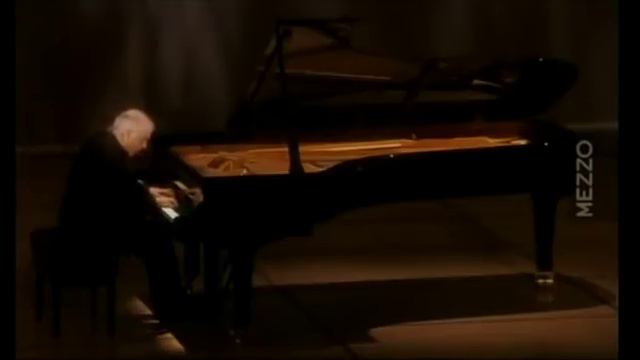 Beethoven Sonata N° 27 Daniel Barenboim смотреть онлайн