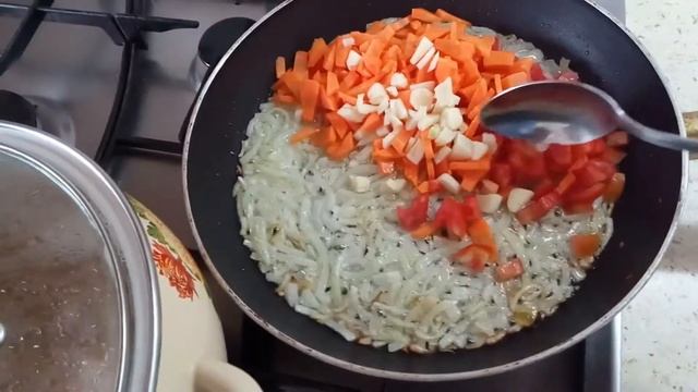 ВКУСНЕЙШИЙ СУП С ТУРЕЦКИМ ГОРОХОМ НУТ! ВКУСНО,СЫТНО И ПОЛЕЗНО! смотреть онлайн