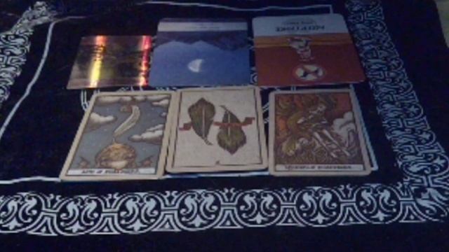 Random Pick A Card Timestamped General & Love Tarot & Oracle Card Reading смотреть онлайн