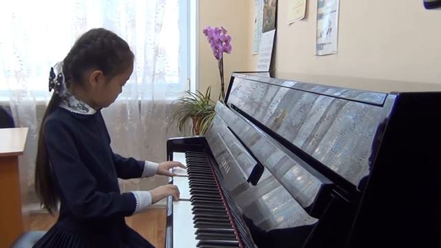 Те Ангелина 7 лет, И.Кюффнер Ариетта и чешская народная песня "Аннушка" смотреть онлайн