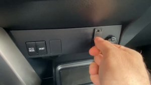 RAV4 не активен USB, не видит флешку. Как это решить? [РЕШЕНО]