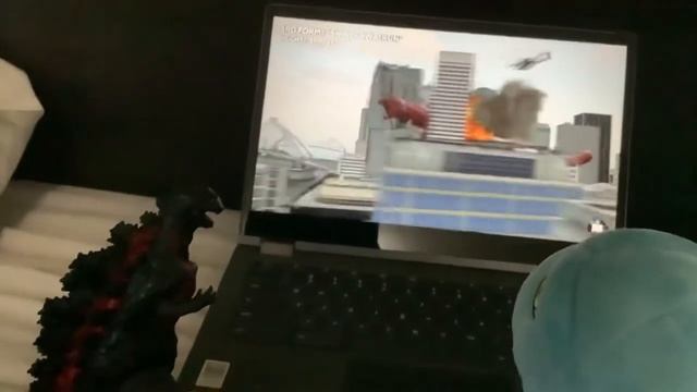 Godzilla and Shin Godzilla React to The Evolution of Shin Godzilla: Size Comparison смотреть онлайн