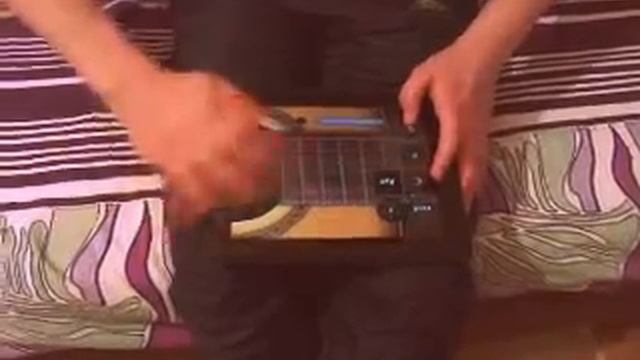 Классно играет на на i pad(Cool plays the on i pad) смотреть онлайн
