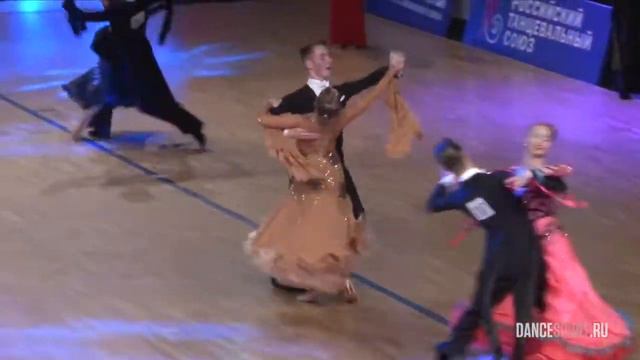 Стрелков Павел - Дягилева Анастасия, 1/4 Viennese Waltz смотреть онлайн