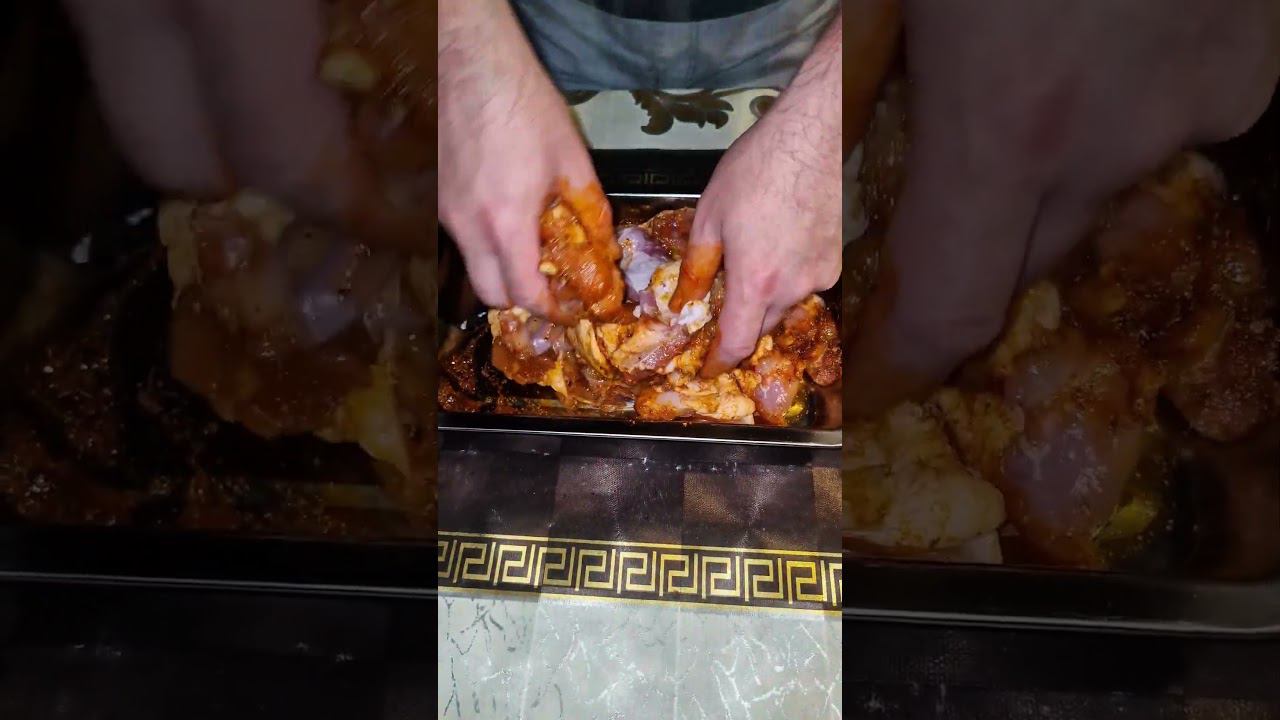 Сочный с хрустящей корочкой шашлык. #thesamekebab смотреть онлайн
