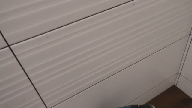 Полки со скрытым креплением в ванную комнату своими руками.