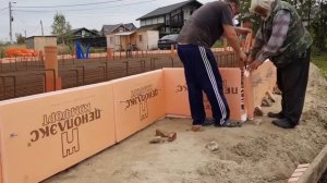 Строительство дома  Опалубка для фундаментной плиты (9 серия)