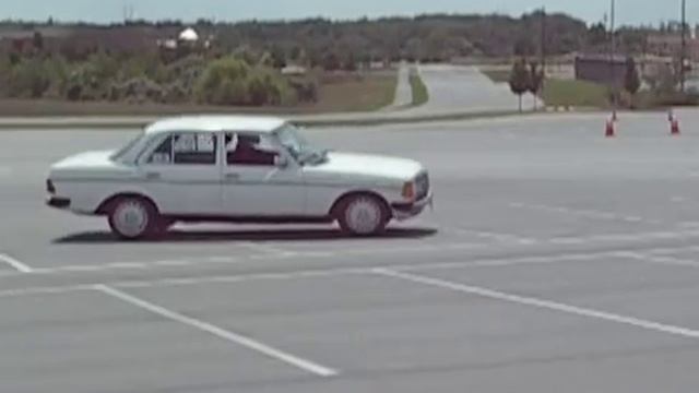 Mercedes W123 200 AX #5 смотреть онлайн