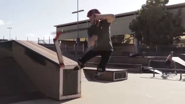 VOKUL K1 Pro Stunt Scooter смотреть онлайн
