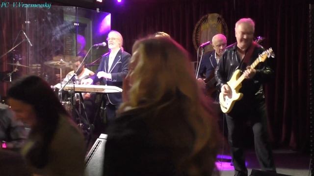 #цыганочка #поющиегитары #евгенийброневицкий #владимирвасильевцарь #миленававилова #валерийкочегуро смотреть онлайн