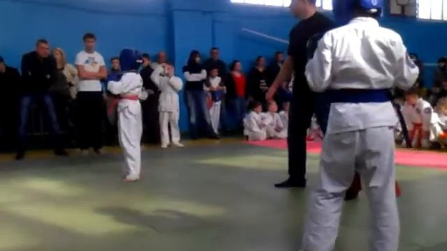 Чемпіонат київської області зрукопашного бою фінал СК "сокіл" м Бровари. смотреть онлайн