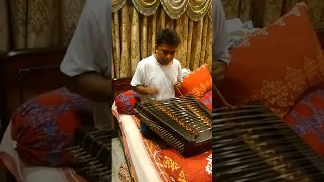 Santoor practice смотреть онлайн