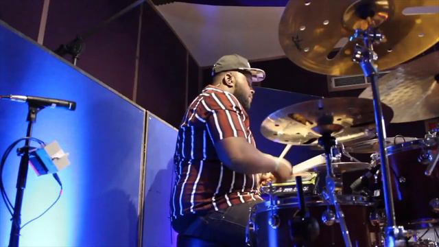 Trilogy Afro Band смотреть онлайн