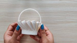 Корзинка для куклы из бумажного стакана!