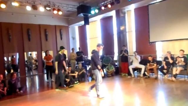 КИРИЛЛ VS. HANGER SOUL. смотреть онлайн