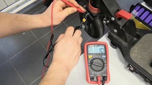 напряжение на мотор колесе электросамоката KUGOO kirin mini