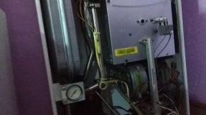 Котёл NAVIEN сам не включается.