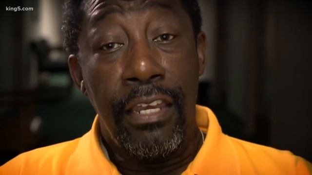 Washington veteran reacts to Colin Kaepernick's Nike ad смотреть онлайн