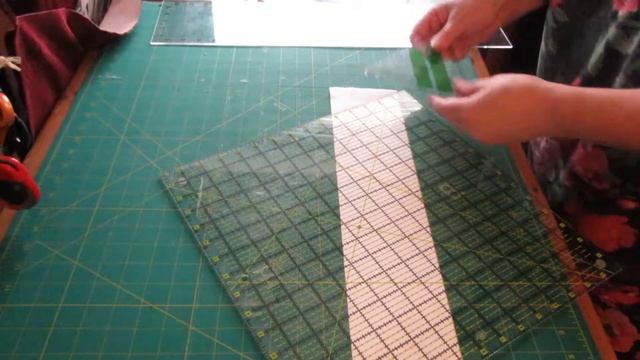 Triangles from a square ruler смотреть онлайн