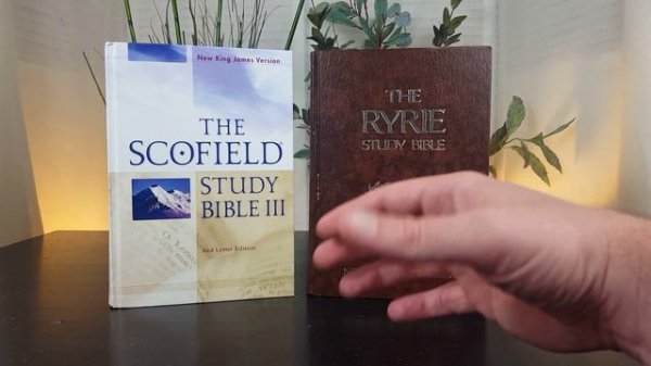 Scofield Study Bible vs Ryrie Study Bible: Comparison [What's the Difference?]