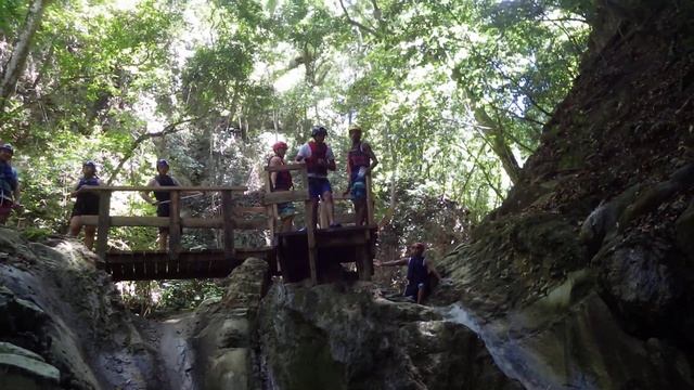 DR Gorge Tour 3rd Jump смотреть онлайн