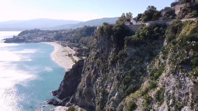 Побережье Ионического моря. 26.01.2022 смотреть онлайн